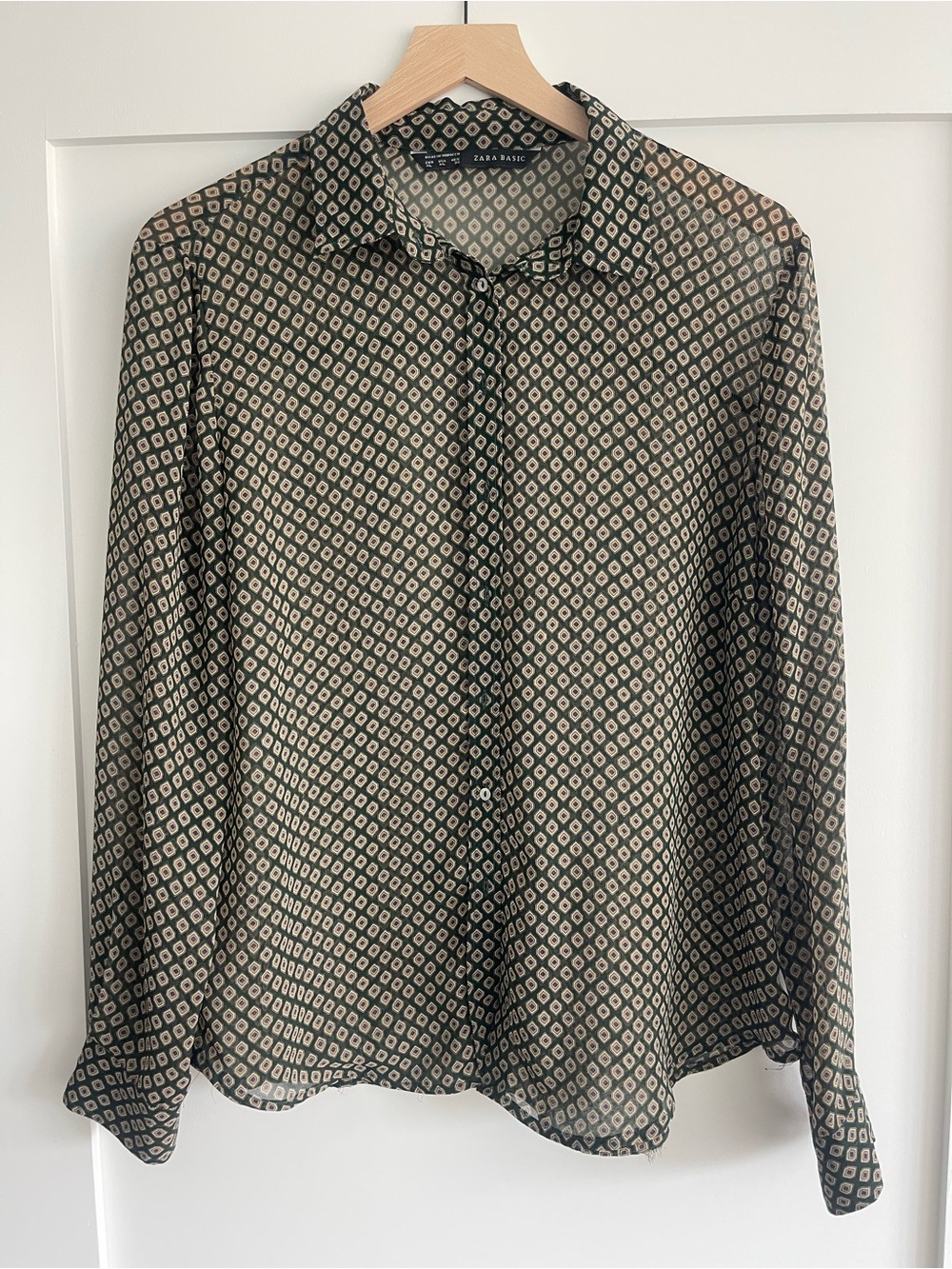 Zara Women's Black and Cream Geometric Button-Down Shirt